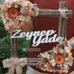 Doğal Ağaç Dalı Ahşap Süslü Çiçekli Kapı Süsü