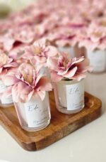 Çiçekli cam mumluk