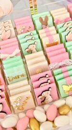 Renkli pleksi kutu çikolata seti - Görsel 3